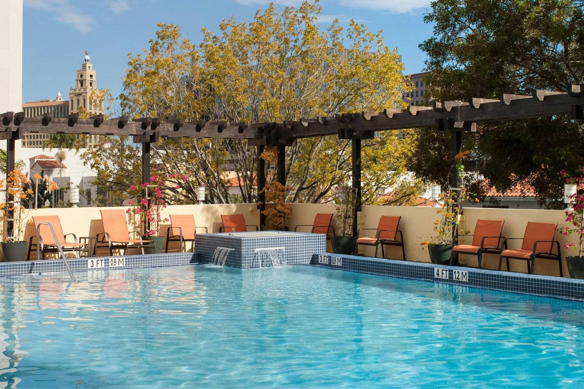 Hotel Courtyard Miami Coral Gables Exterior foto